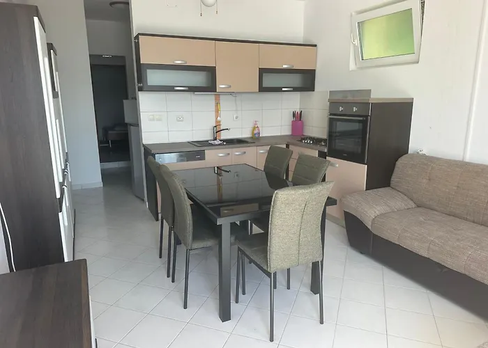 M For 5 Persons Direct On The Апартаменты *