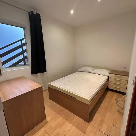 Apartment M For 5 Persons Direct On The *