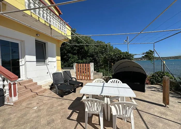 M For 5 Persons Direct On The *